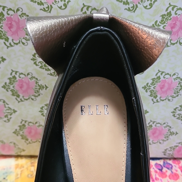 Elle Black Peep-Toe Stiletto Heels - Picture 5 of 5